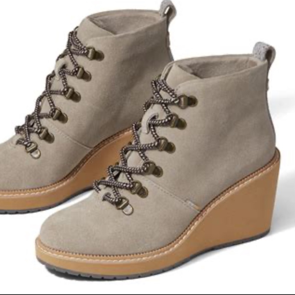 TOMS Melrose Lace‎ Up Wedge Bootie Suede NWT Women’s Size 10